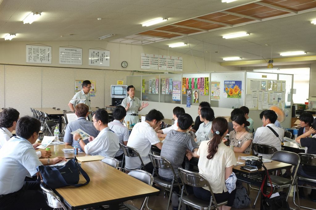 見学石澤