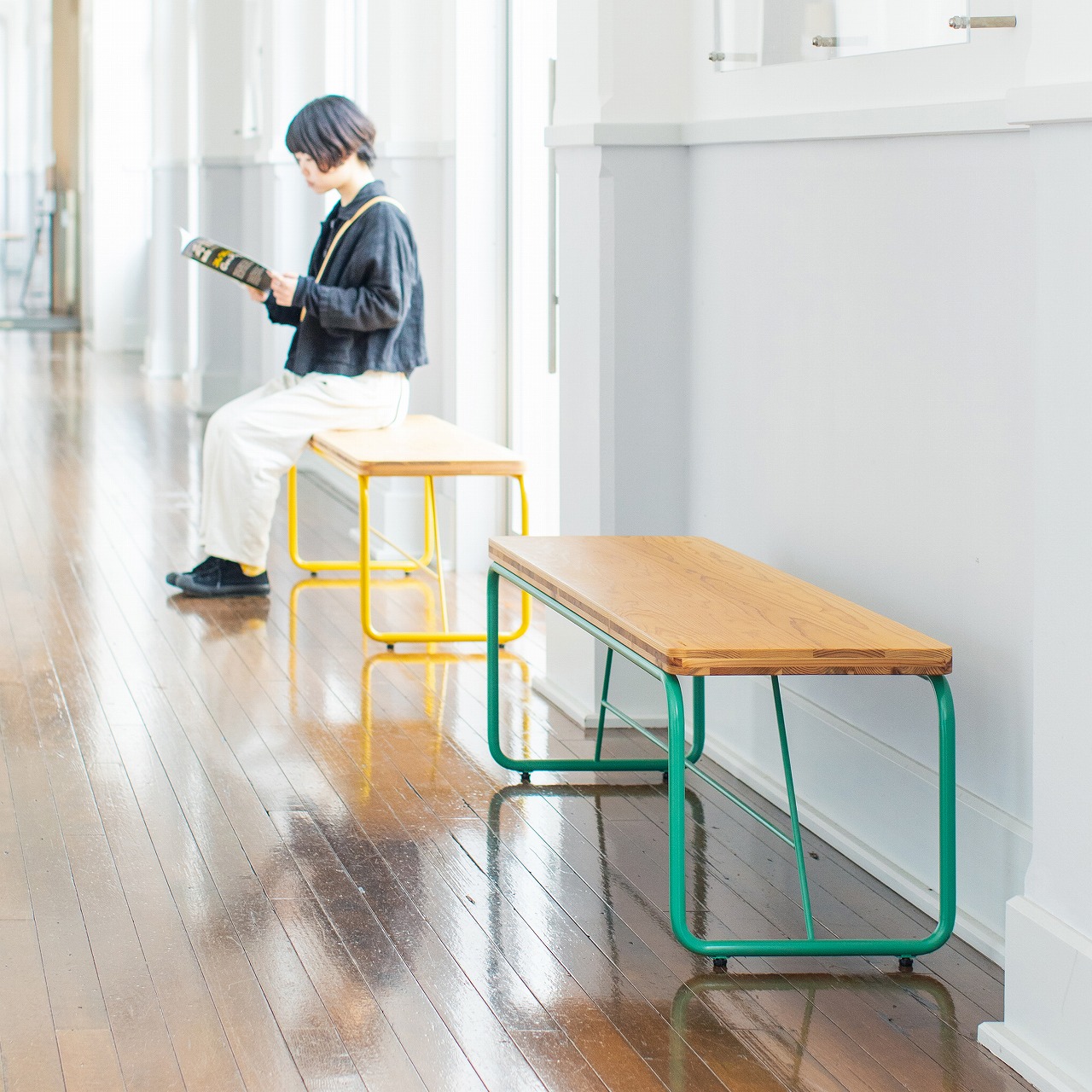 公共空間を舞台にした家具ブランド「neighbor」の開発